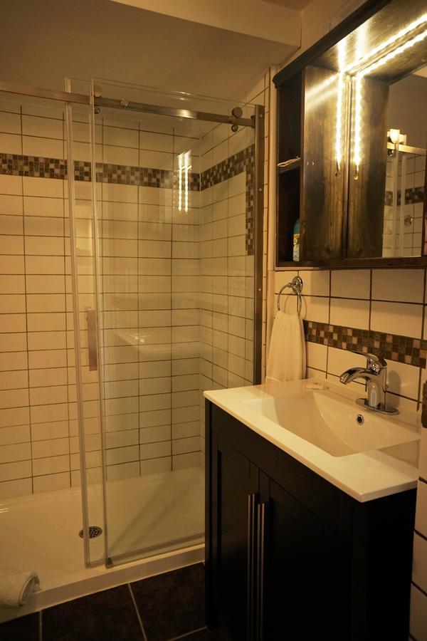 Auberge A La Fontaine Sutton Zewnętrze zdjęcie
